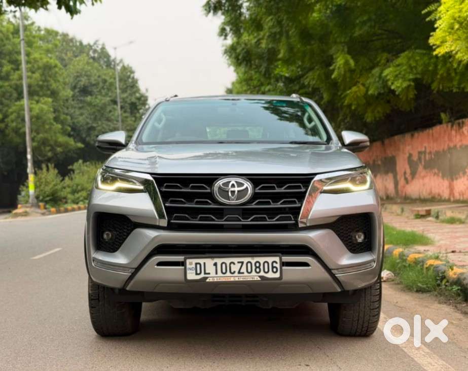 Toyota Fortuner, 2025, Petrol