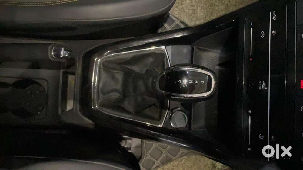 Skoda Kushaq Style 1.0l Tsi At, 2023, Petrol
