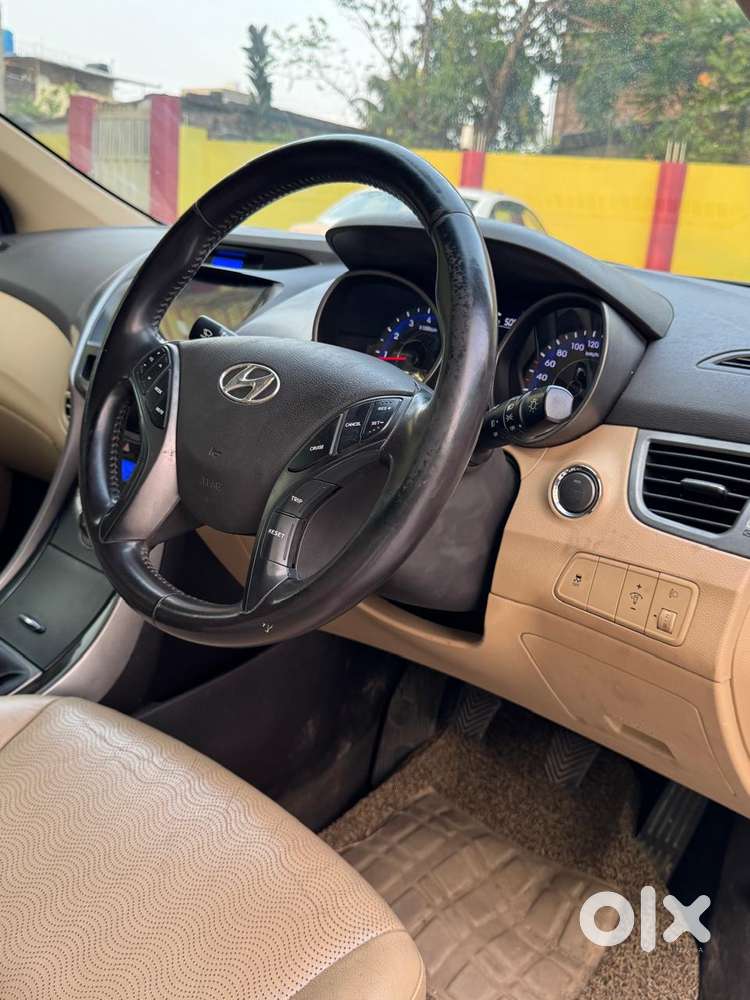 Hyundai Elantra 2.0 Sx Option, 2013, Petrol
