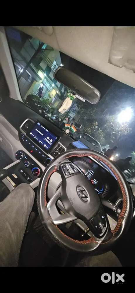 Hyundai Venue V I P No 1st Owner