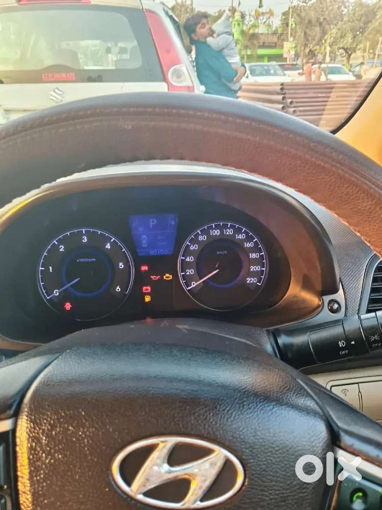 Hyundai Verna 2013 Diesel 81000 Km Driven