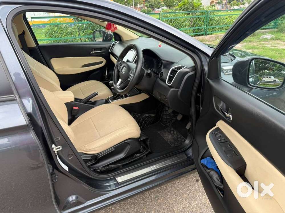 Honda City 2024 Petrol Well Maintained Showroom Condition