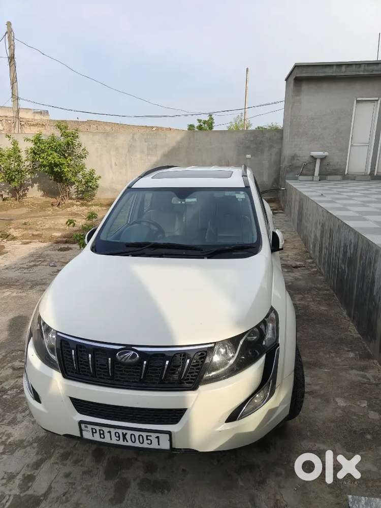 Mahindra Xuv500 2016 Diesel 104000 Km Driven