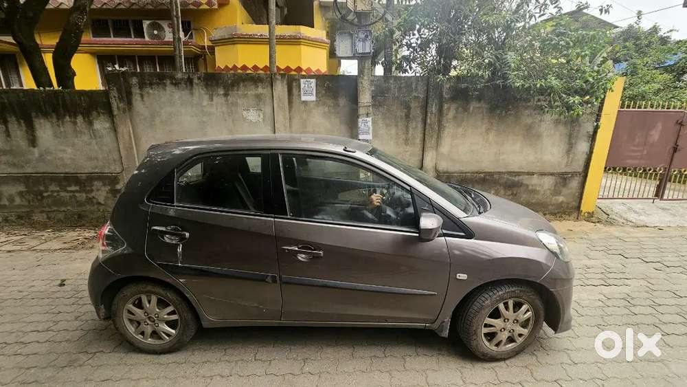 Honda Brio 2013 Petrol Well Maintained