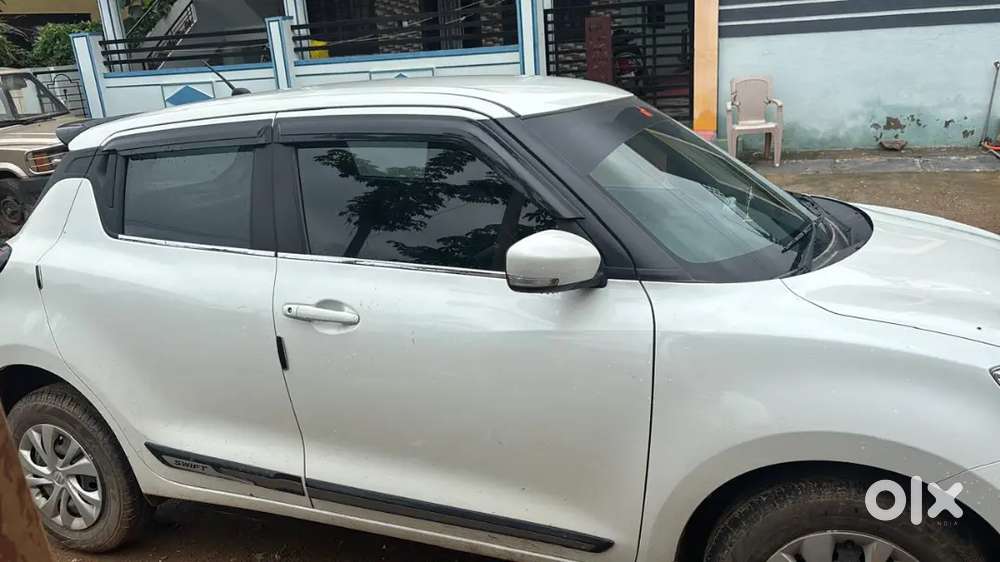 Maruti Suzuki Swift 2023 Petrol 60000 Km Driven