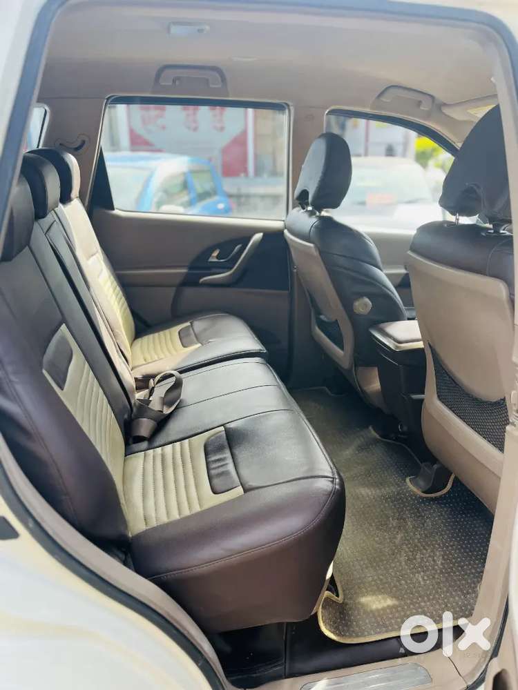 Xuv 500 W8 Top End 7seater Special Edition