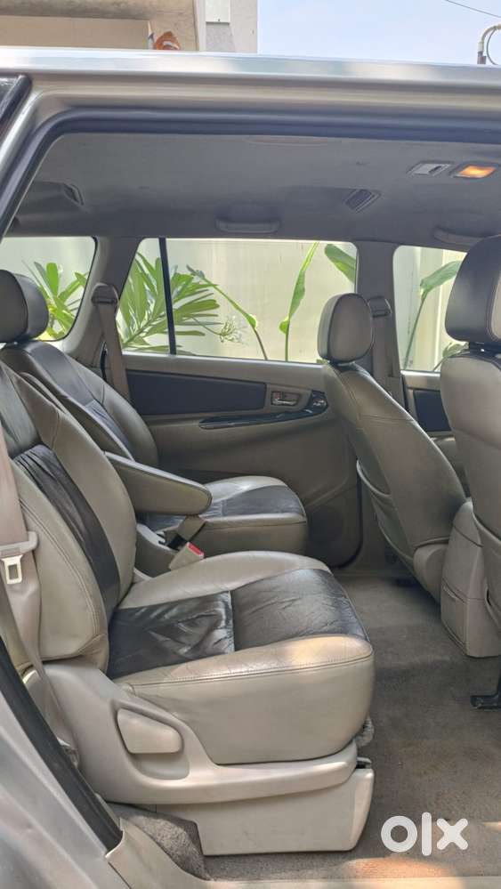 Toyota Innova 2.5 V 7 Str, 2014, Diesel
