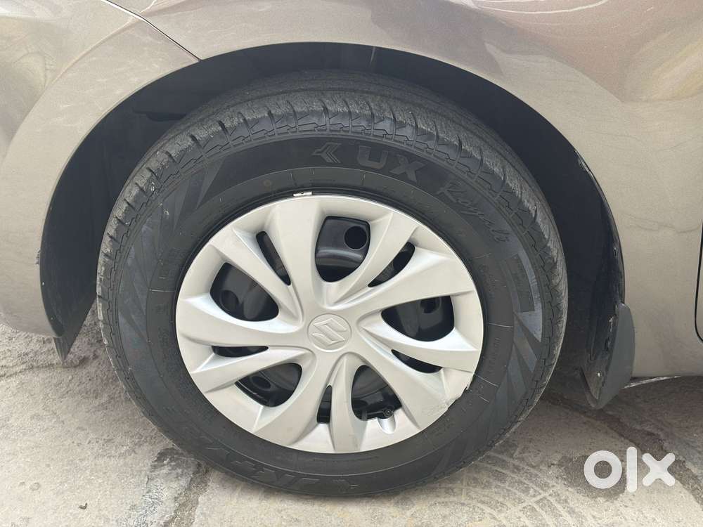 Maruti Suzuki Swift Vxi + Manual, 2022, Petrol