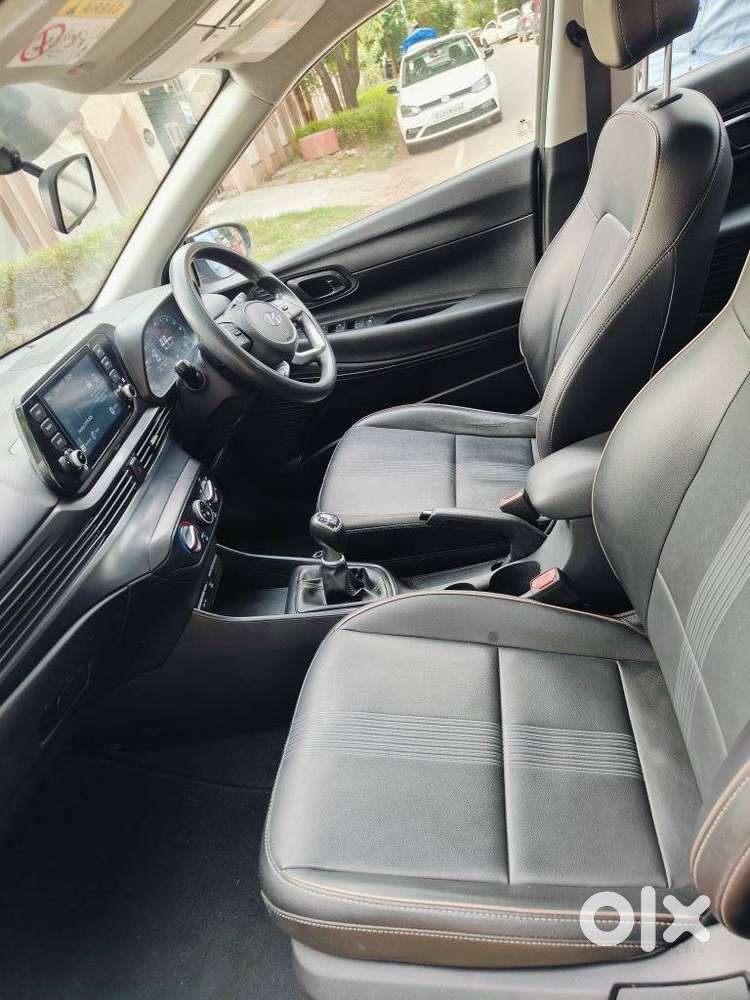 Hyundai I20 Sportz 1.2 Ivt, 2020, Petrol