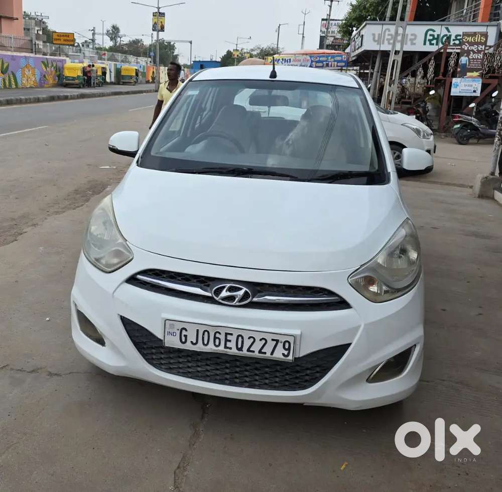 Hyundai I10 Sportz 2012 Model