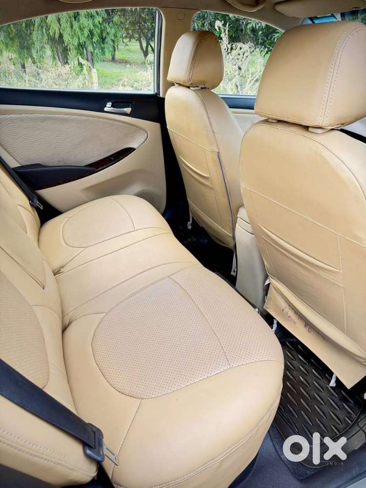 Hyundai Verna Fluidic 1.6 Vtvt Sx, 2014, Petrol