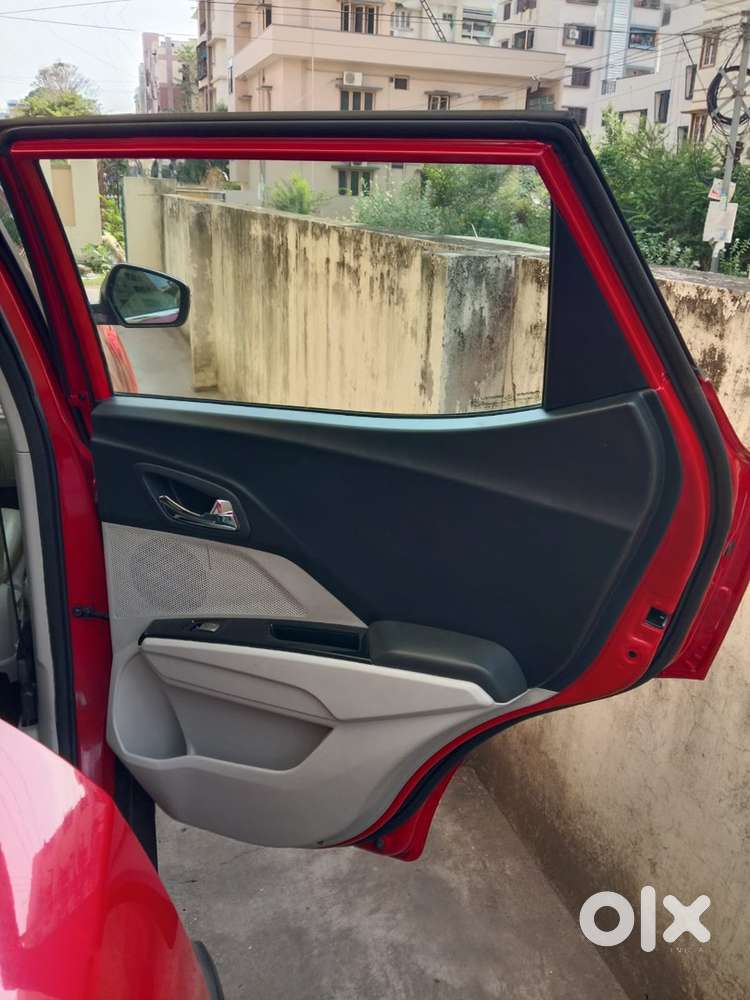 Mahindra Xuv300 Petrol 2022