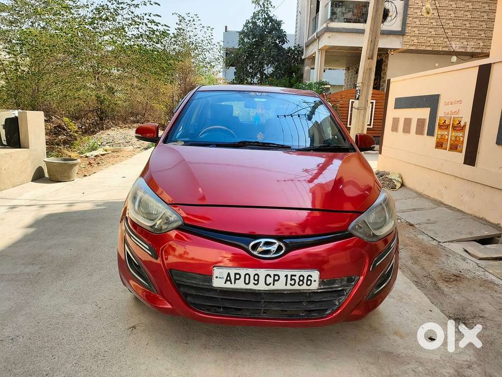 Hyundai I20 2013 Petrol 80000 Km Driven