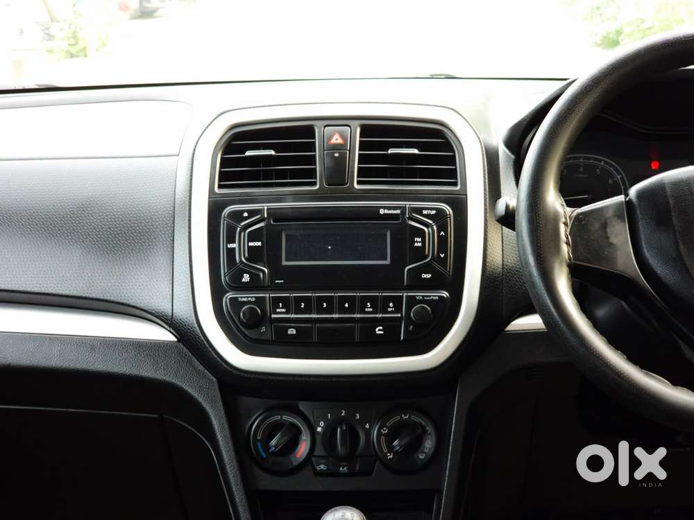 Maruti Suzuki Brezza 1.5 Lxi Smart Hybrid, 2022, Petrol