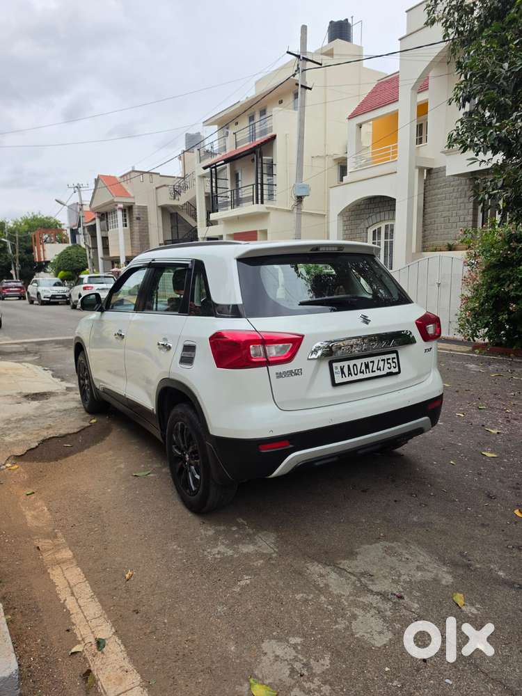 Maruti Suzuki Brezza 1.5 Zxi Smart Hybrid, 2021, Petrol