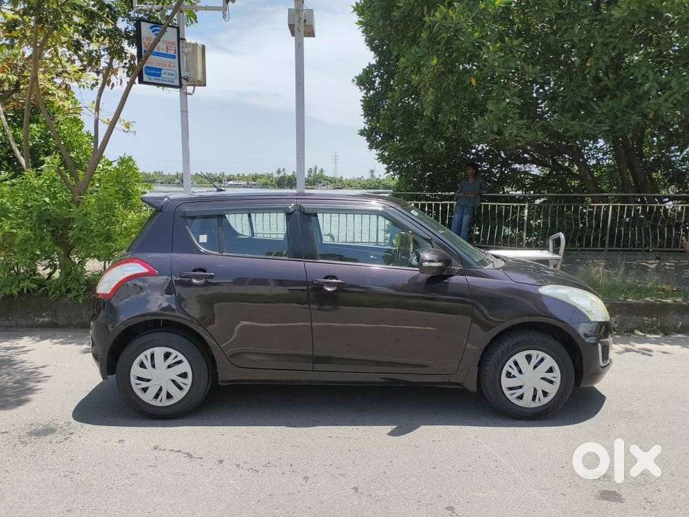Maruti Suzuki Swift Vxi Optional, 2016, Petrol