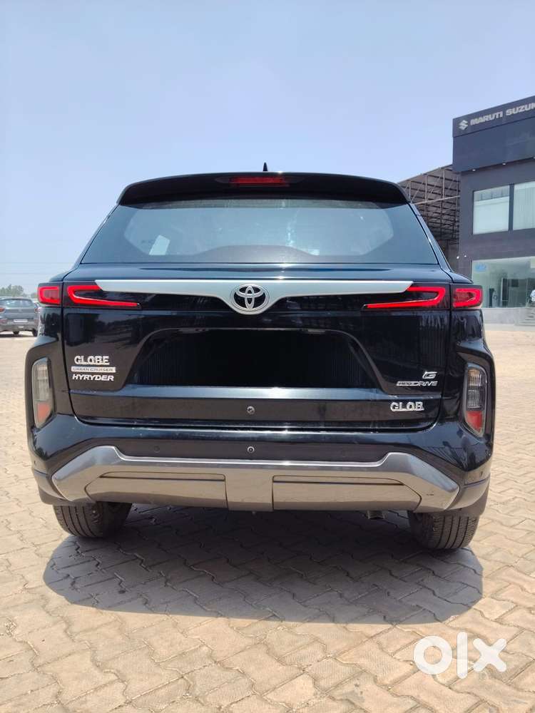 Toyota Urban Cruiser Hyryder, 2024, Petrol