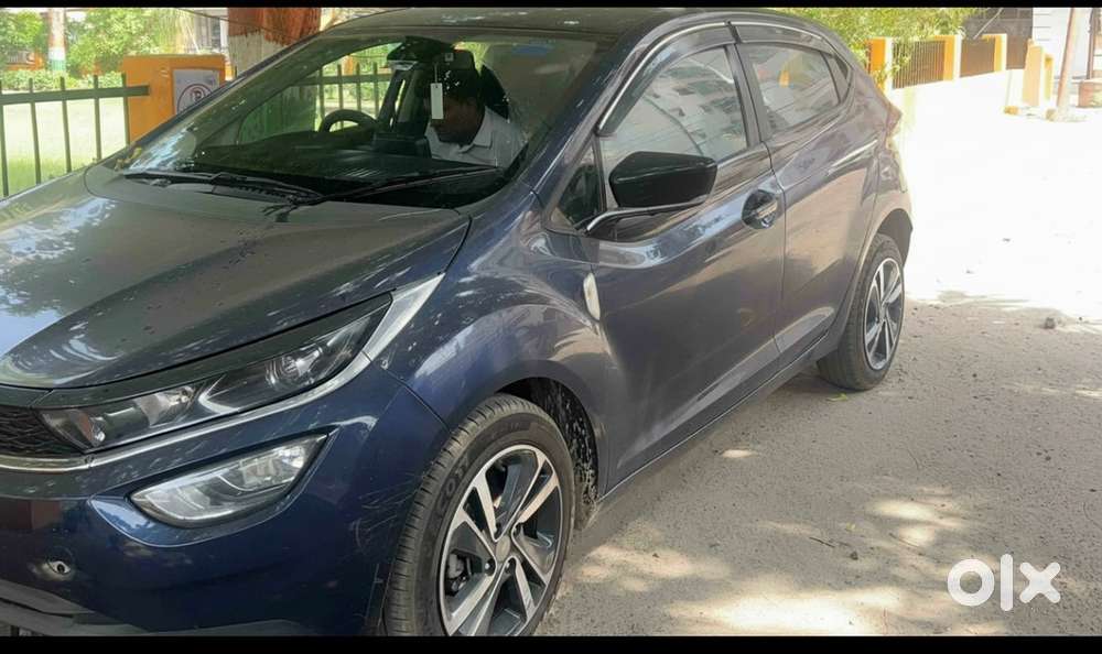 Tata Altroz 1.2 Xz Petrol Manual 2025