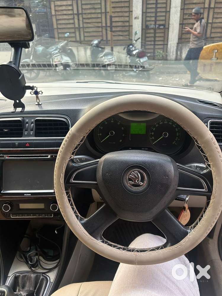 Skoda Rapid Elegance 2013