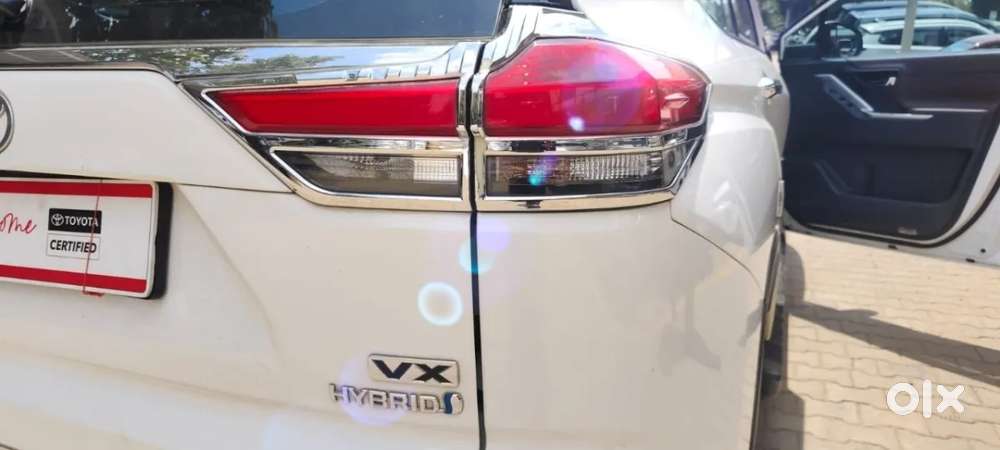 Toyota Innova Hycross 2.0 Vx Hybrid 7 Str, 2025, Petrol