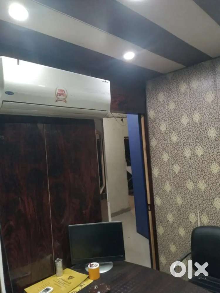 Hazrtgnj-300sqft. Furnished Office on Rent