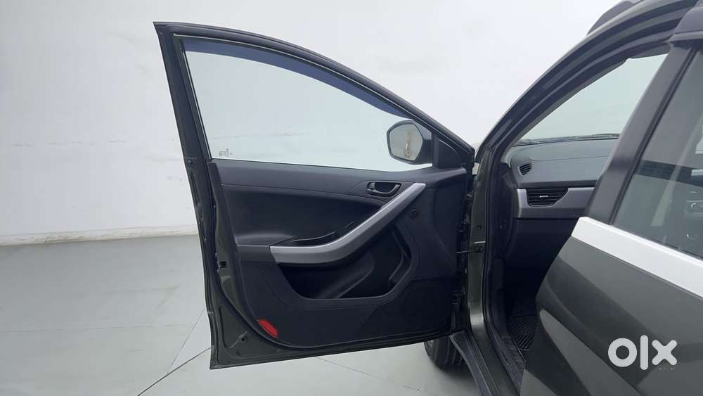 Tata Nexon 1.5 Revotorq Xm (s), 2021, Diesel