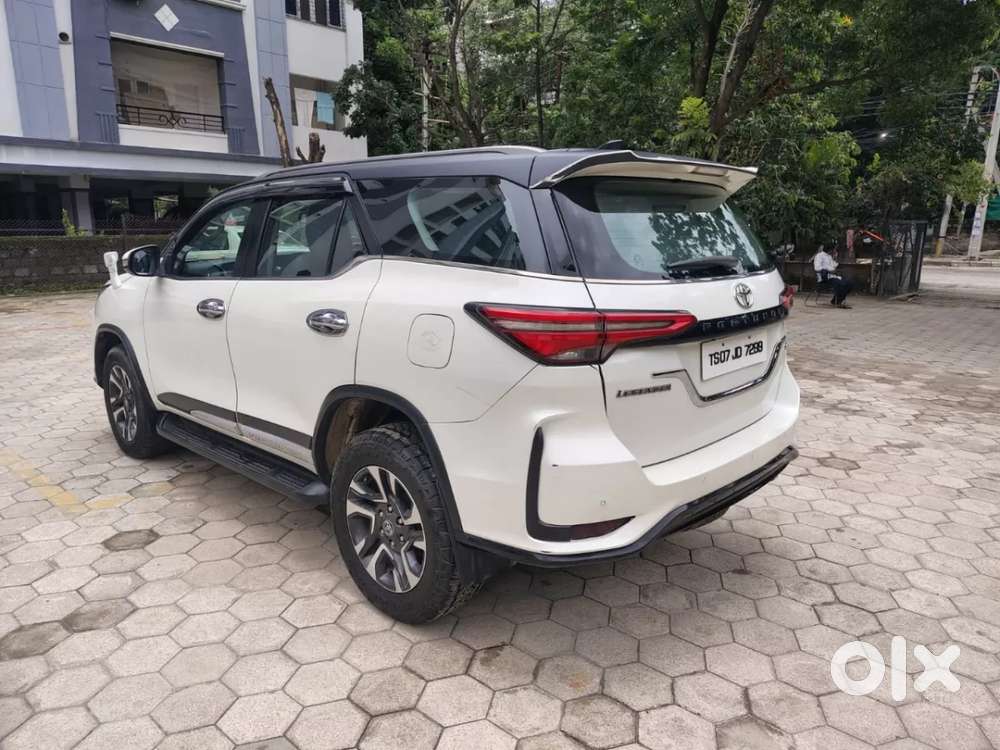 Toyota Fortuner Legender, 2022, Diesel