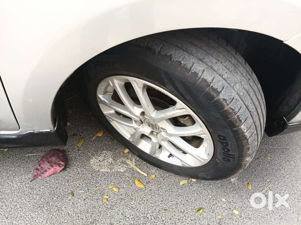 Maruti Suzuki Swift Amt Zxi, 2019, Petrol