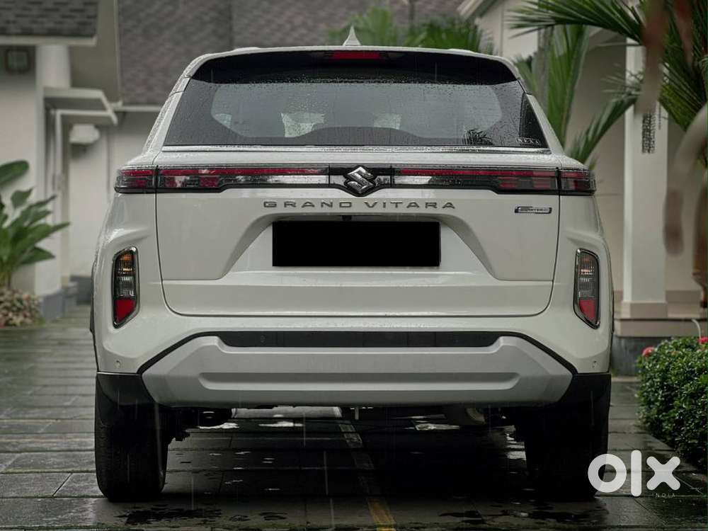 Maruti Suzuki Grand Vitara 1.5 Delta Smart Hybrid At, 2023, Petrol