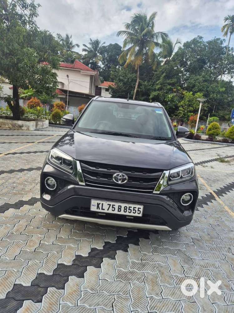 Toyota Urban Cruiser 1.5 Premium Grade At, 2022, Petrol