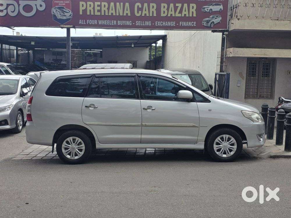 Toyota Innova 2.5 G (diesel) 7 Seater, 2012, Diesel