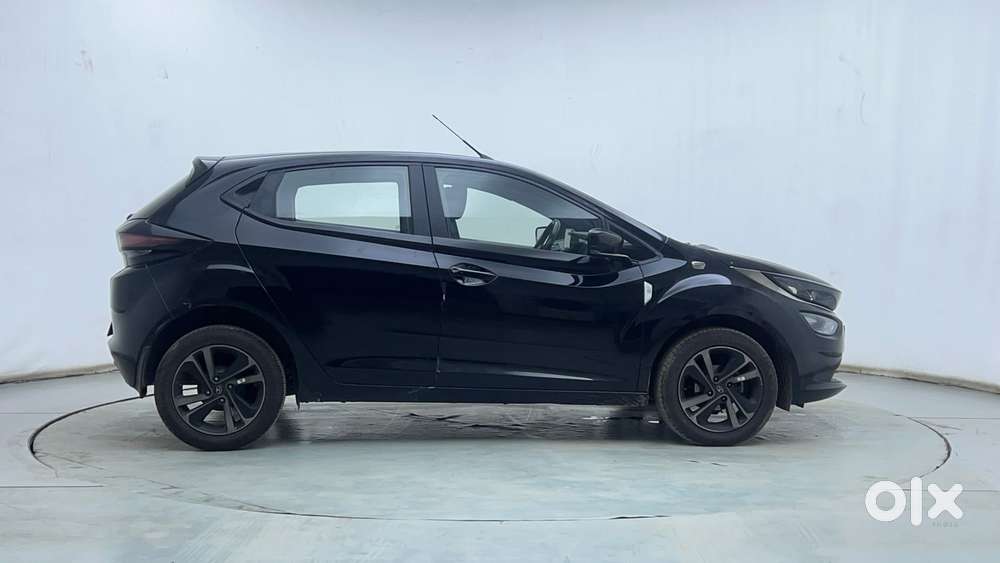 Tata Altroz 1.2 Xz Plus Dark Edition, 2022, Petrol