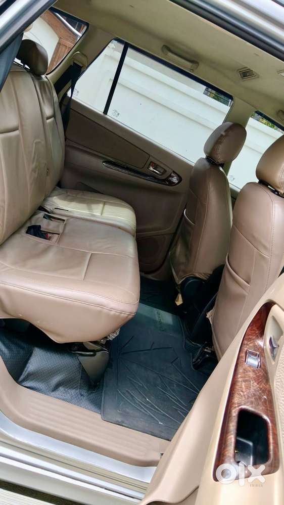 Toyota Innova 2.5 V 7 Str, 2015, Diesel