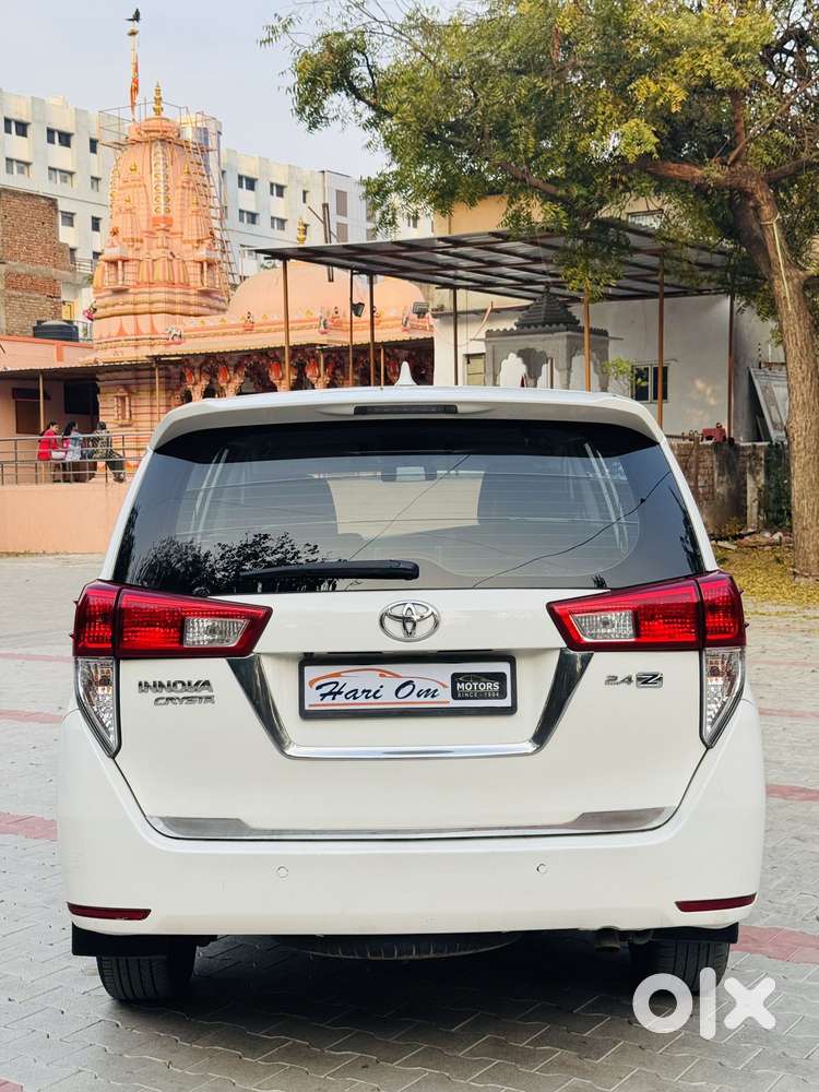 Toyota Innova Crysta 2.4 Z 7 Str, 2016, Diesel