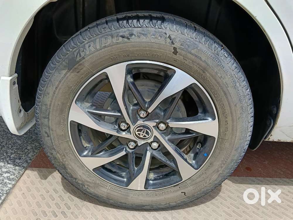 Toyota Innova Crysta 2.4 V, 2017, Diesel