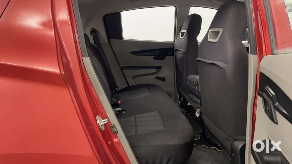 Mahindra Kuv 100 Mfalcon G80 K2, 2016, Petrol