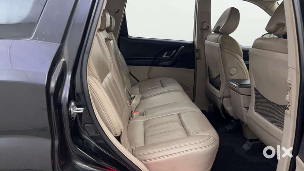 Mahindra Xuv500 2.2 W10, 2015, Diesel