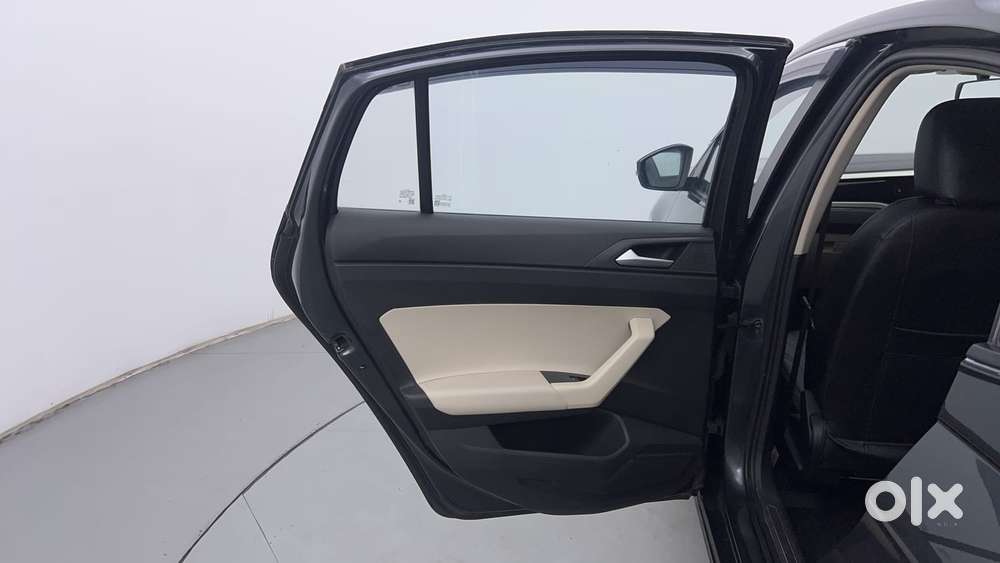 Volkswagen Virtus Highline Plus 1.0 Tsi At, 2022, Petrol