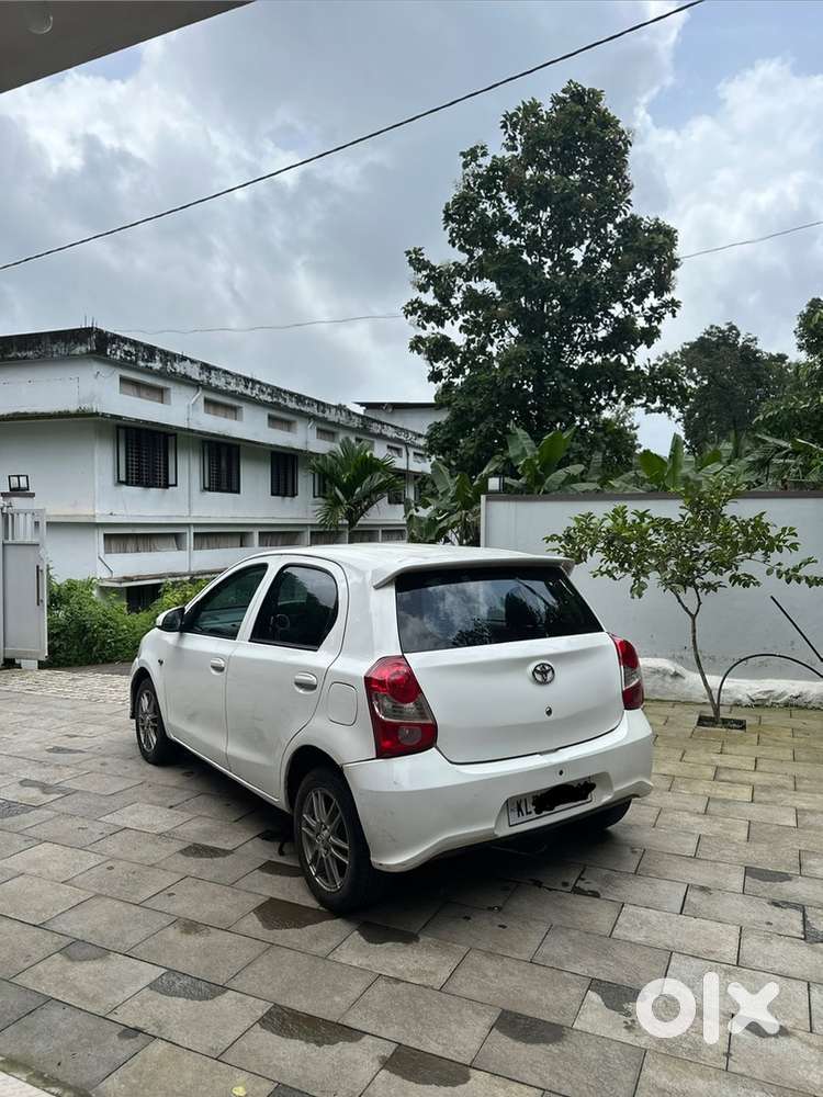 Toyota Etios Liva 2015