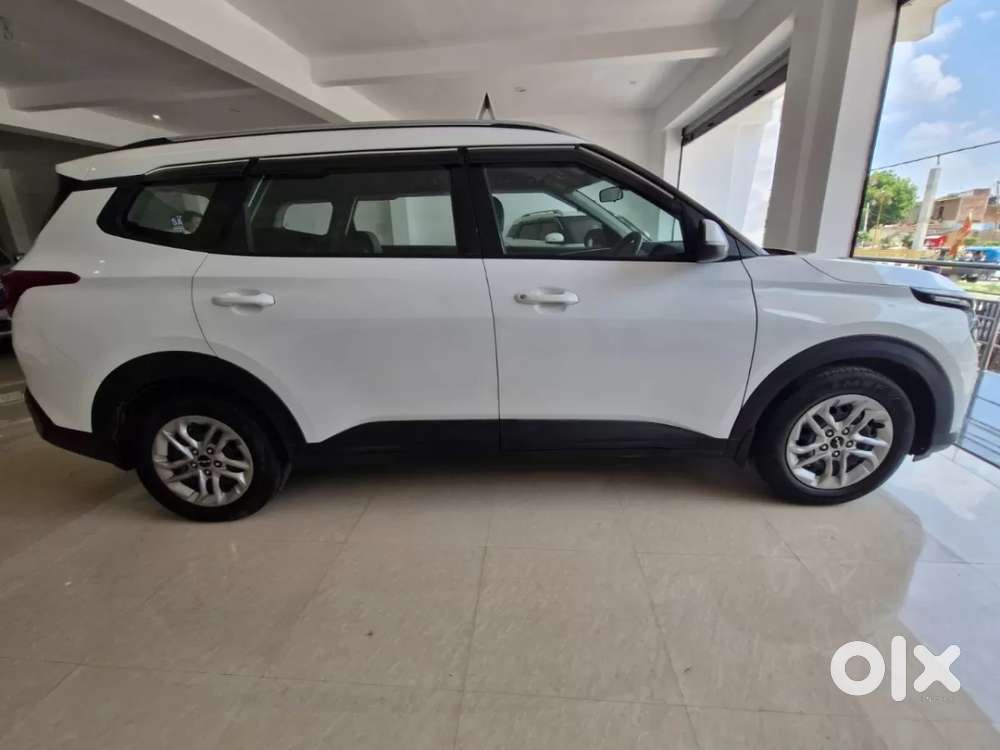 Kia Carens 1.5 Luxury Plus Diesel At 7 Str, 2023, Diesel