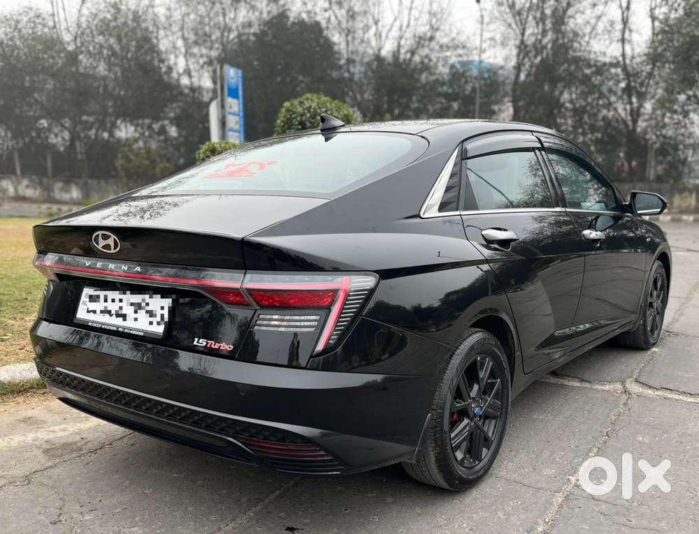 Hyundai Verna Sx (o) 1.5 Turbo Petrol Dct, 2023, Petrol