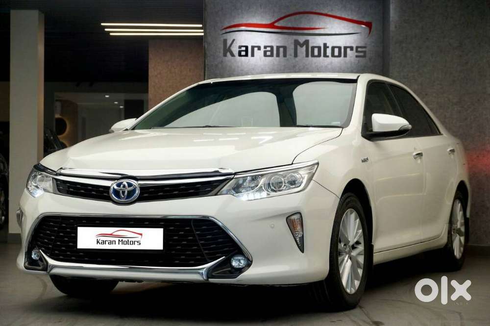 Toyota Camry Hybrid 2.5, 2017, Petrol