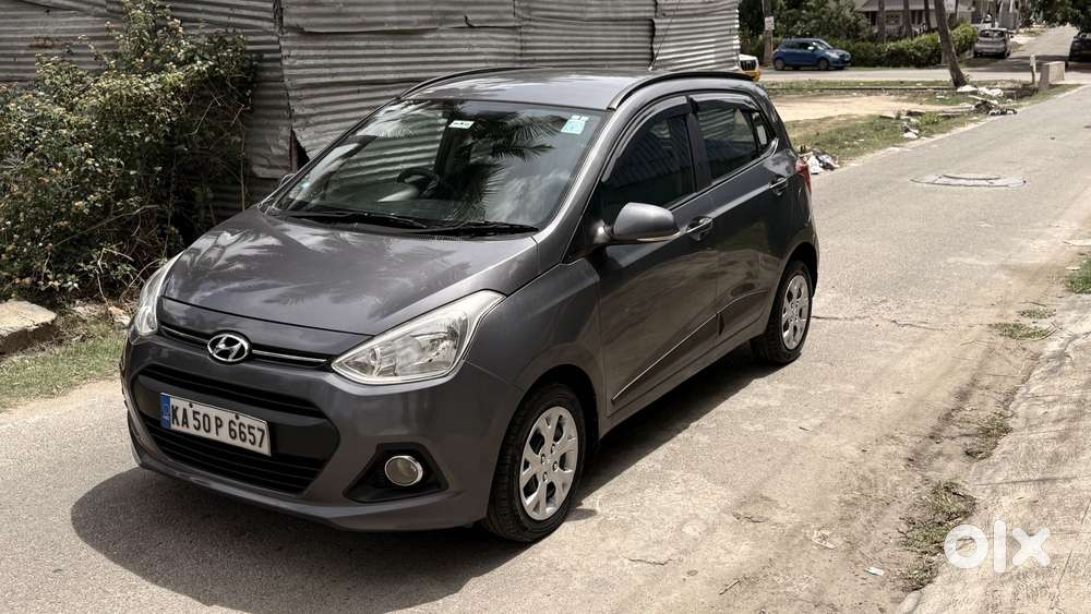 Hyundai Grand I10 Sportz, 2016, Petrol