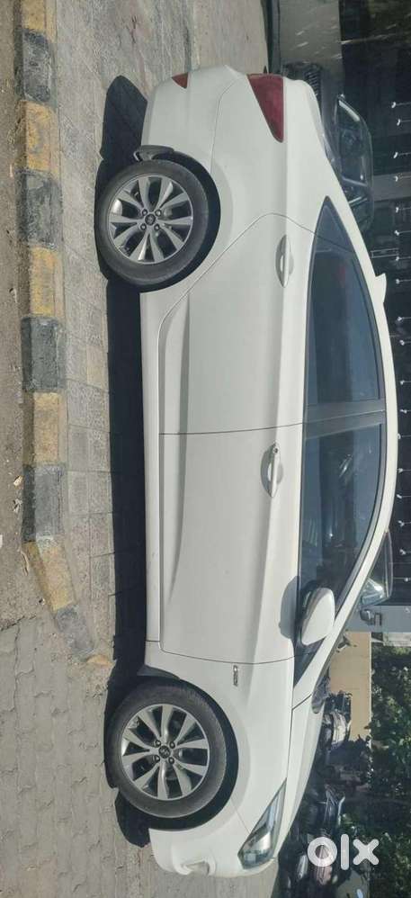 Hyundai Verna Crdi Vgt Sx 1.5, 2016