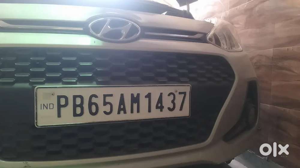 Hyundai Grand I10 2017 Petrol Well Maintained