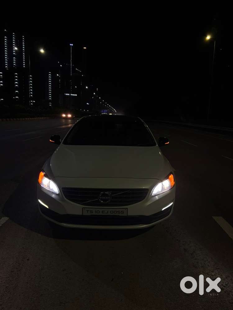 Excellent & Super Powerful Volvo S60 Diesel Car 2016 Registered