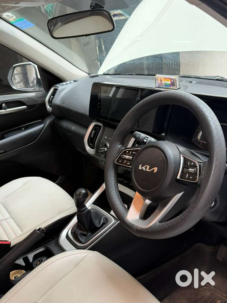 Kia Sonet Petrol 2021