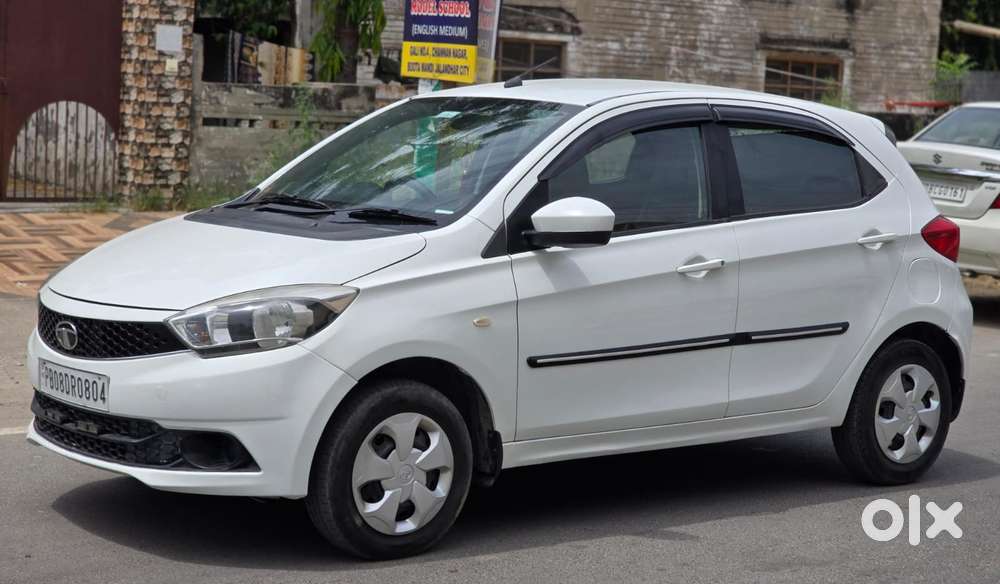 Tata Tiago Xe, 2016, Petrol