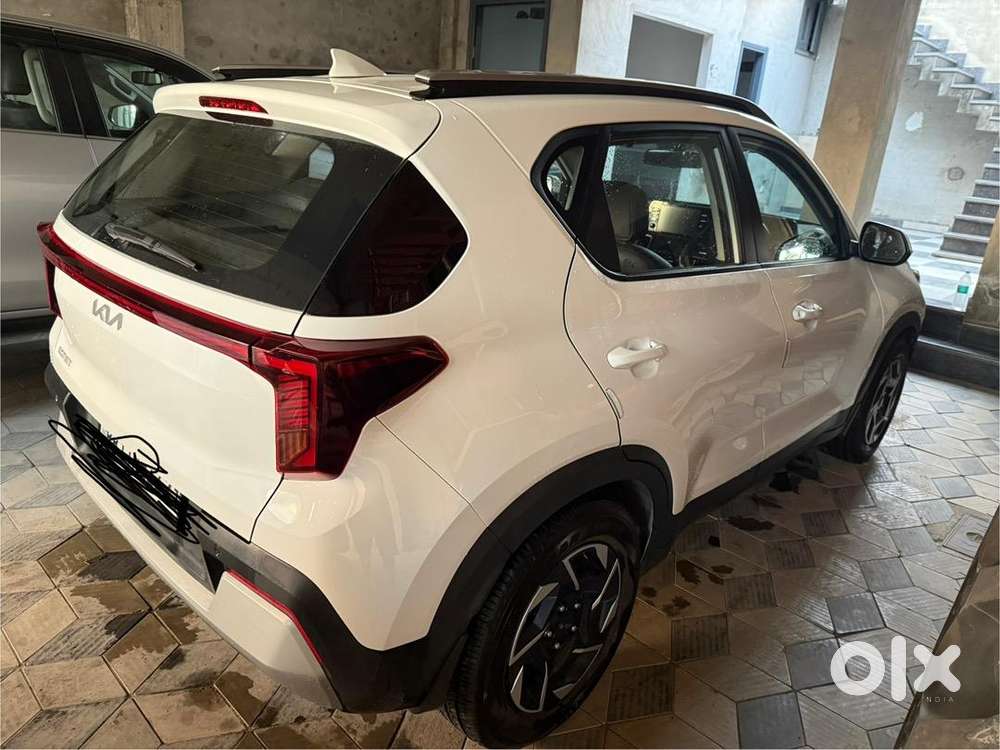 Kia Sonet 2025 Diesel 3965 Km Driven