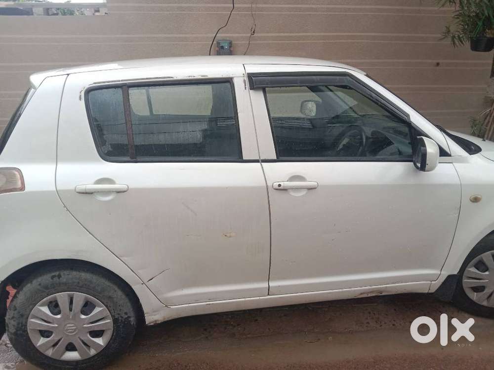 Urgent Sell Karni Hai Swift Ldi 2011 Model First Owner